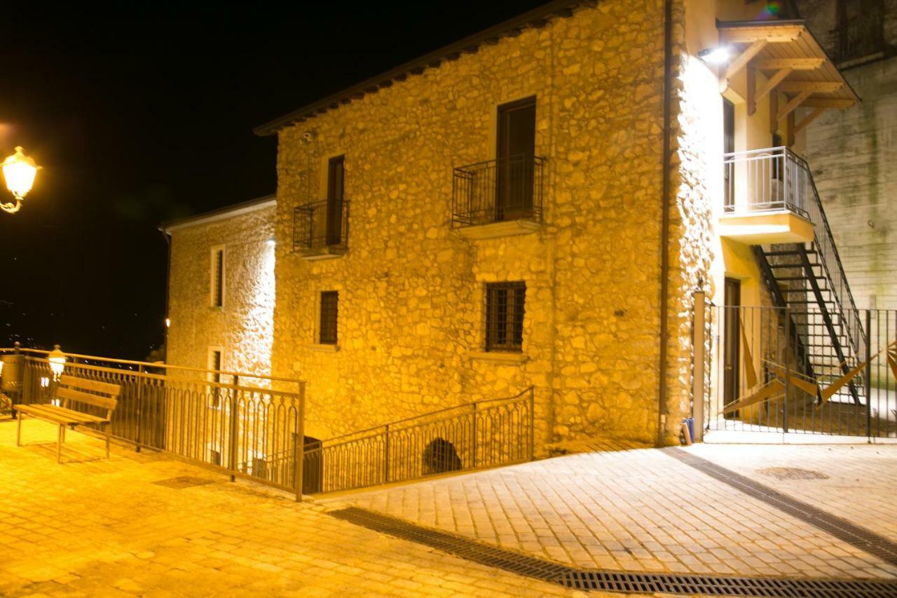 Ostello Della Gioventu Massimo Troisi Oliveto Citra Exterior photo